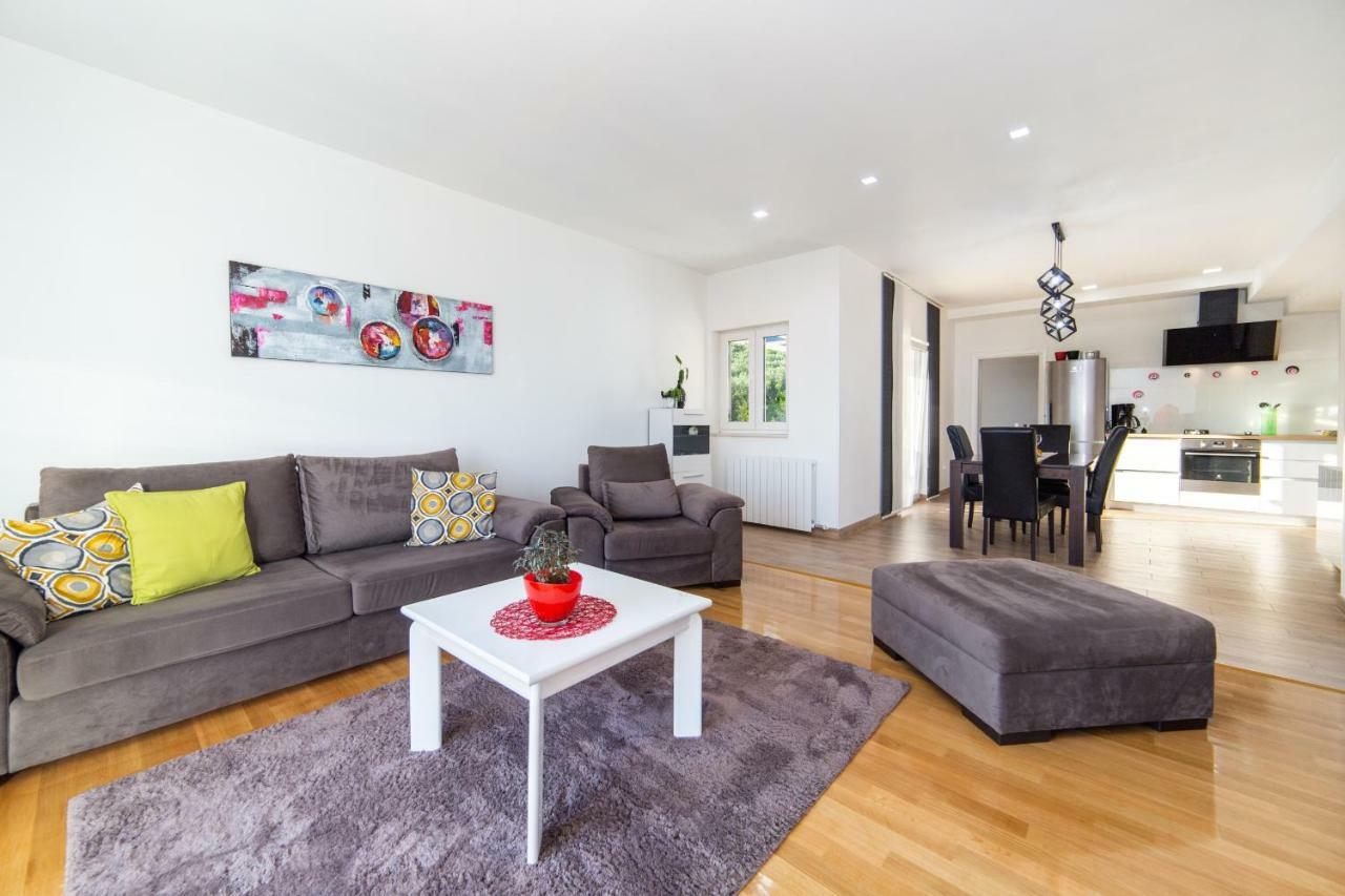 Apartments Mateljak Gradac  Εξωτερικό φωτογραφία