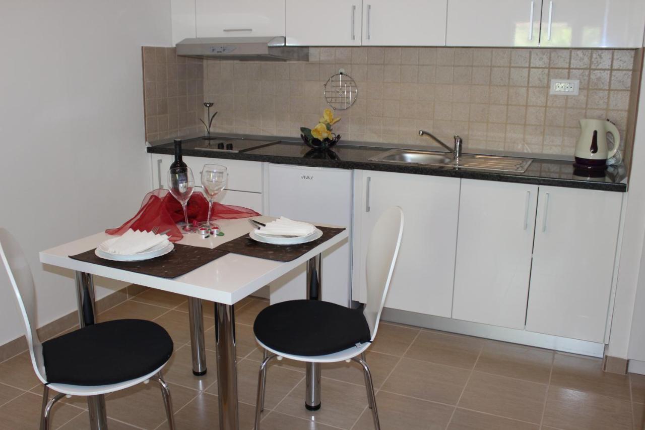 Apartments Mateljak Gradac  Δωμάτιο φωτογραφία