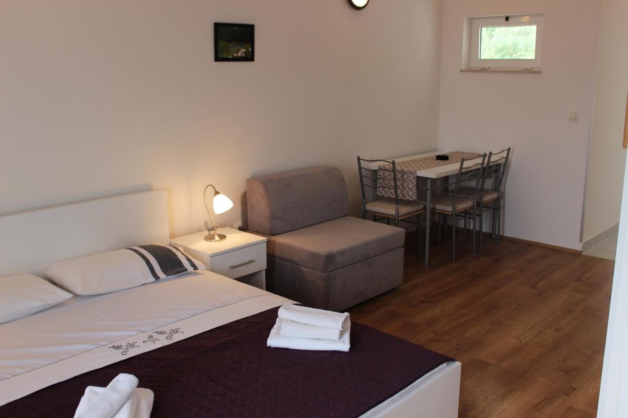 Apartments Mateljak Gradac  Δωμάτιο φωτογραφία